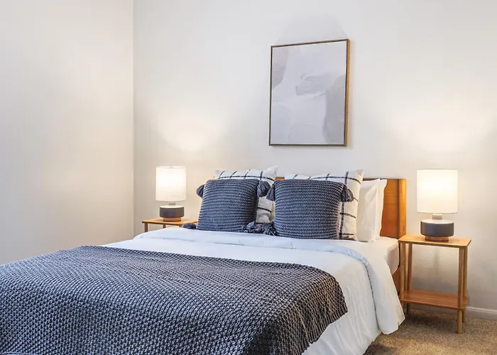 Brigth 4Bd 2Bth Apt Near Venice Beach!