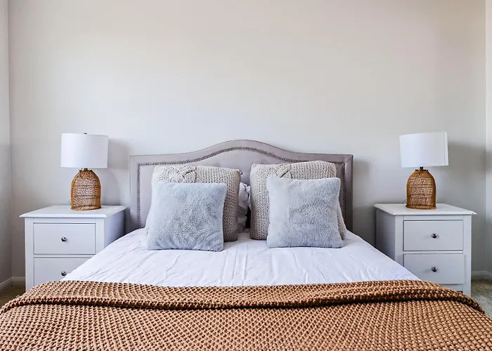 Brigth 4Bd 2Bth Apt Near Venice Beach!